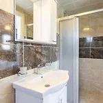 Ada 1 Villa