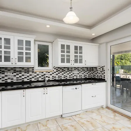 Ada 1 וילה דליאן